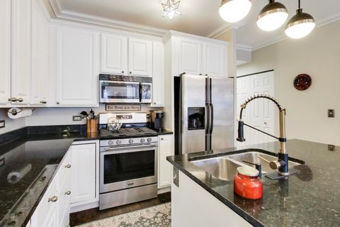 Tiny photo for 1136 W Pratt Boulevard #2S, Chicago, IL 60626 (MLS # 12583571)