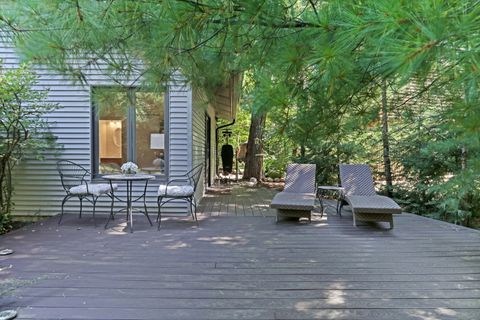 Tiny photo for 59 Cumberland Drive, Lincolnshire, IL 60069 (MLS # 12476466)