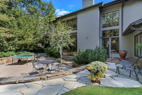 Tiny photo for 59 Cumberland Drive, Lincolnshire, IL 60069 (MLS # 12476466)