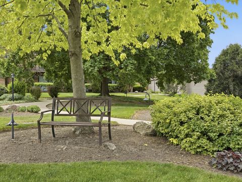 Tiny photo for 520 E Main Street #1C, Barrington, IL 60010 (MLS # 12674919)