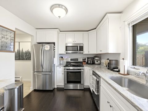 Tiny photo for 520 E Main Street #1C, Barrington, IL 60010 (MLS # 12674919)