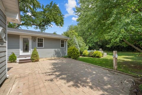 Tiny photo for 51 Burgess Road, Geneva, IL 60134 (MLS # 12522033)