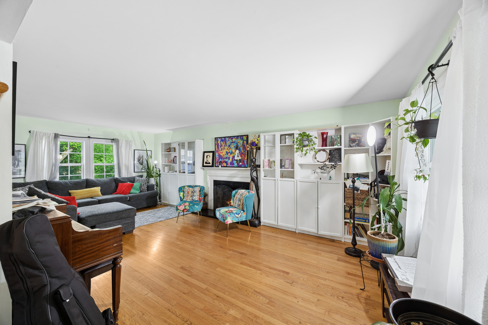 833 Elm Street