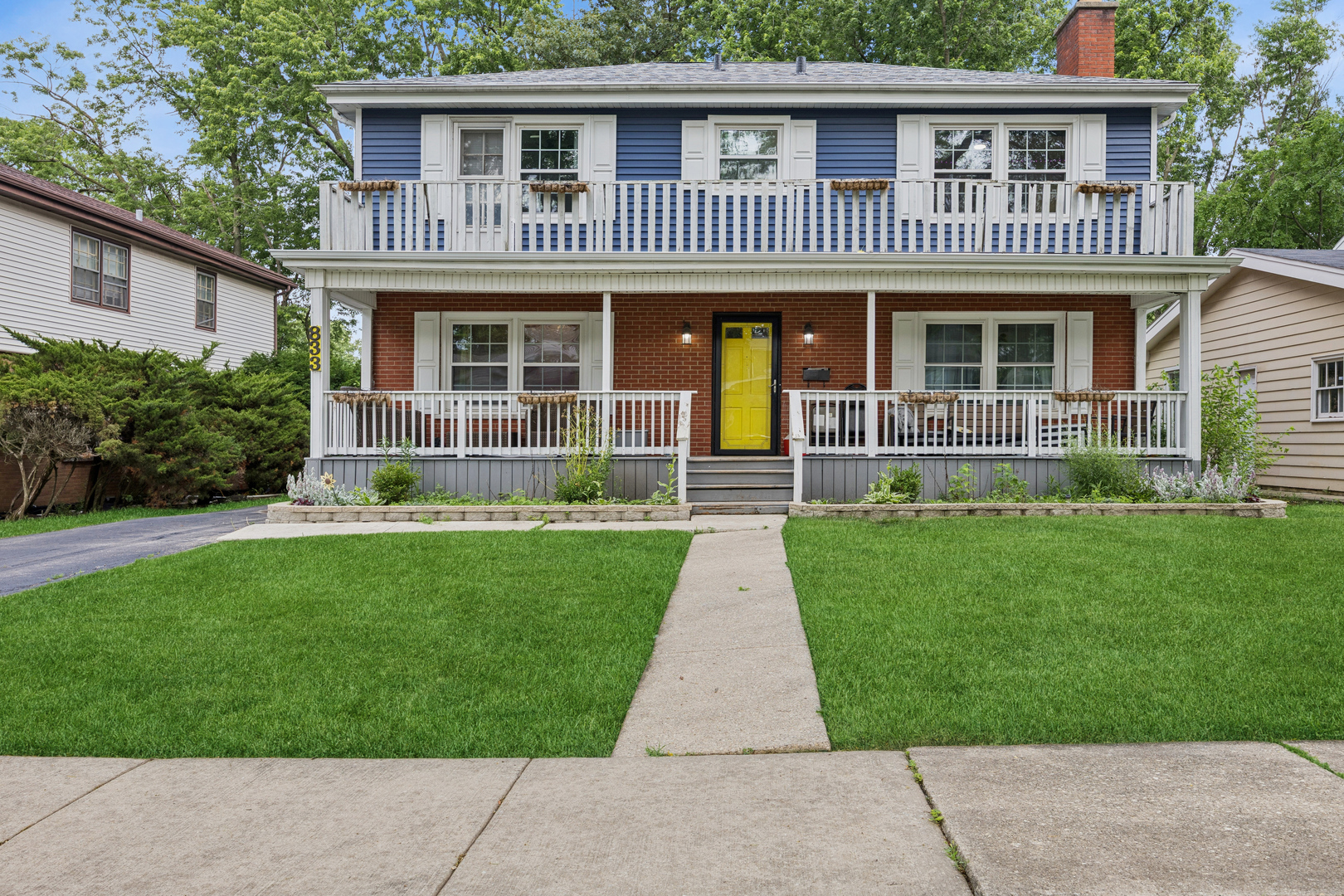 833 Elm Street