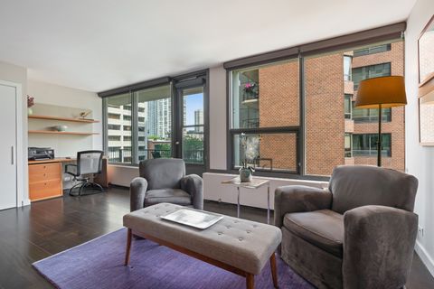 Tiny photo for 1400 N STATE Parkway #5DEF, Chicago, IL 60610 (MLS # 12624374)