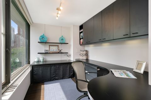 Tiny photo for 1400 N STATE Parkway #5DEF, Chicago, IL 60610 (MLS # 12624374)
