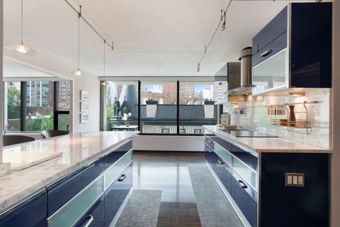 Tiny photo for 1400 N STATE Parkway #5DEF, Chicago, IL 60610 (MLS # 12624374)