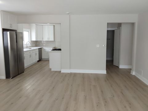 Tiny photo for 722 E Indiana Street, Wheaton, IL 60187 (MLS # 12448723)