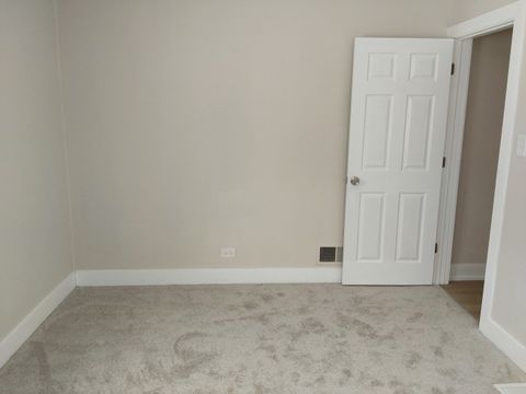 Tiny photo for 722 E Indiana Street, Wheaton, IL 60187 (MLS # 12448723)