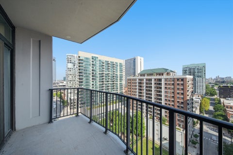 Tiny photo for 435 W Erie Street #1506, Chicago, IL 60654 (MLS # 12725380)