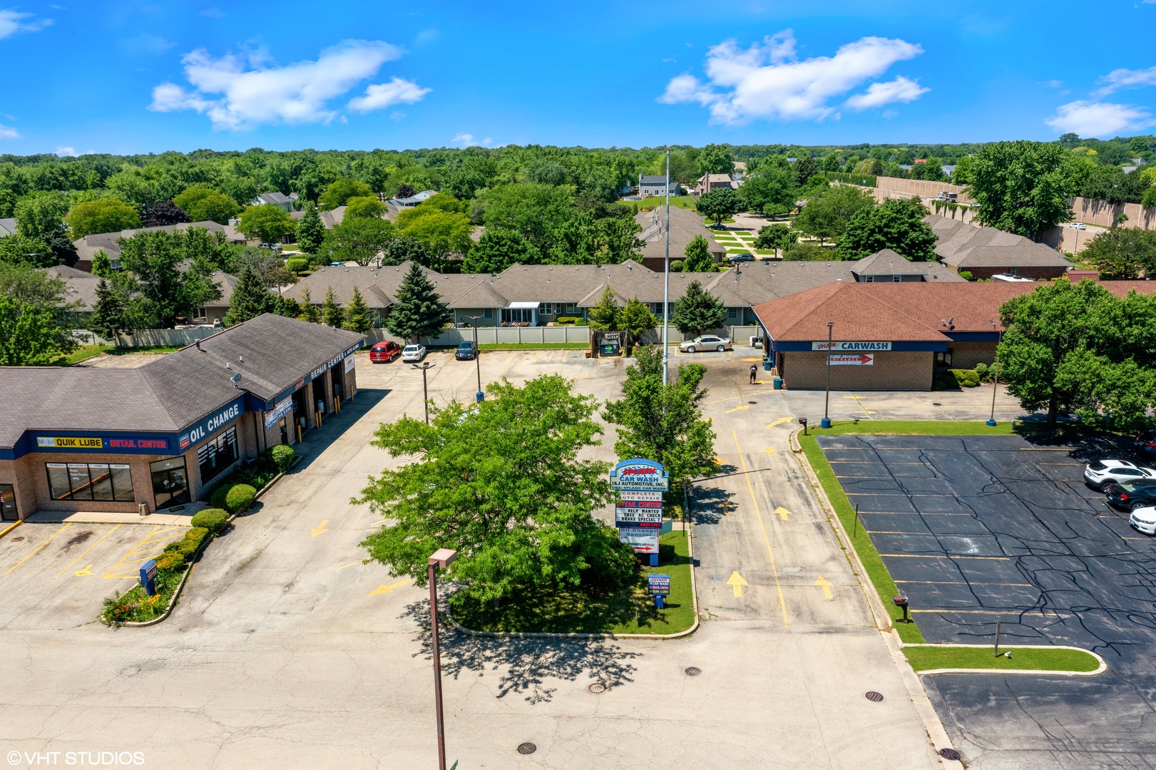 18 W Merchants Drive