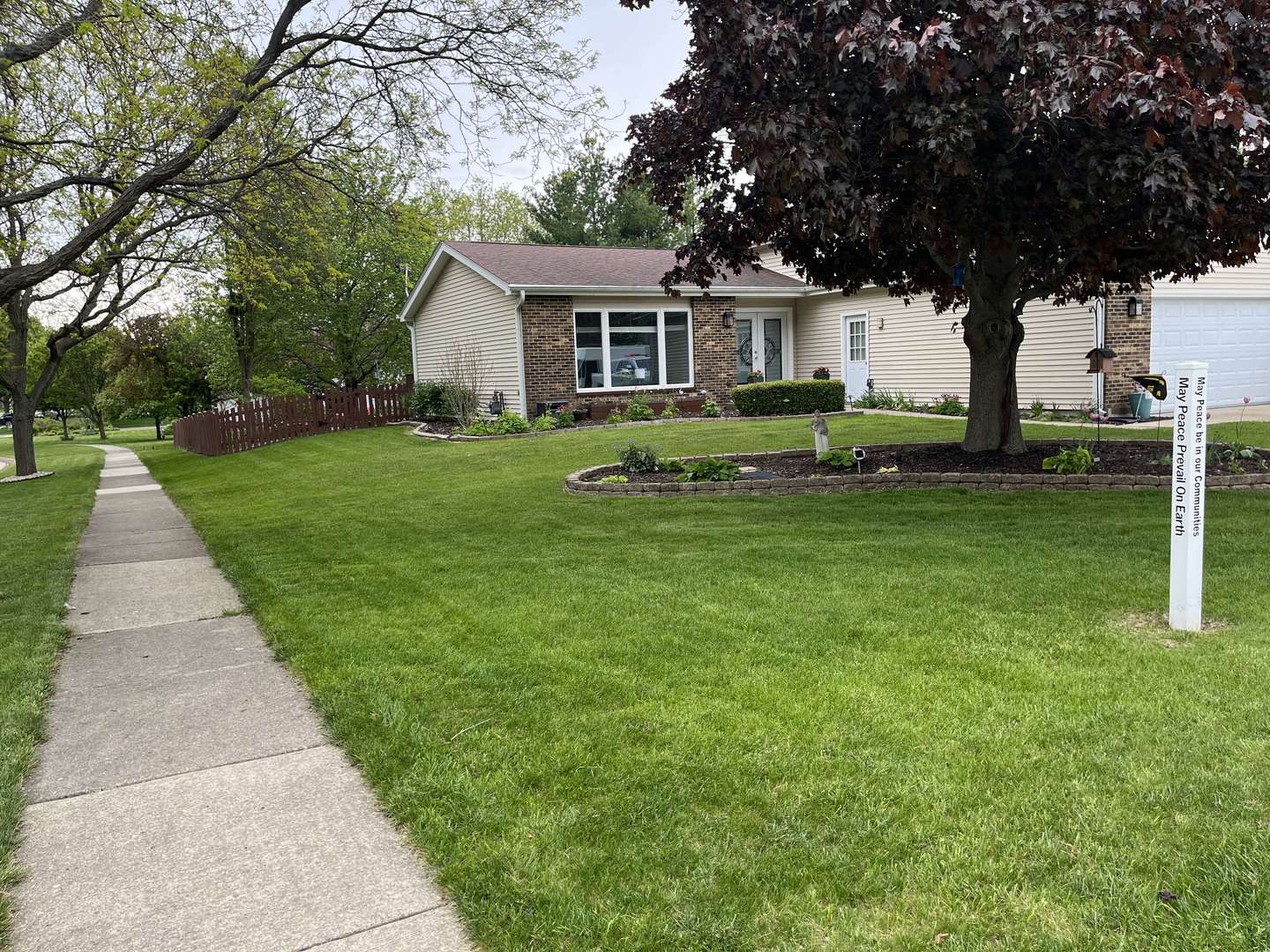 3301 W Bretons Drive