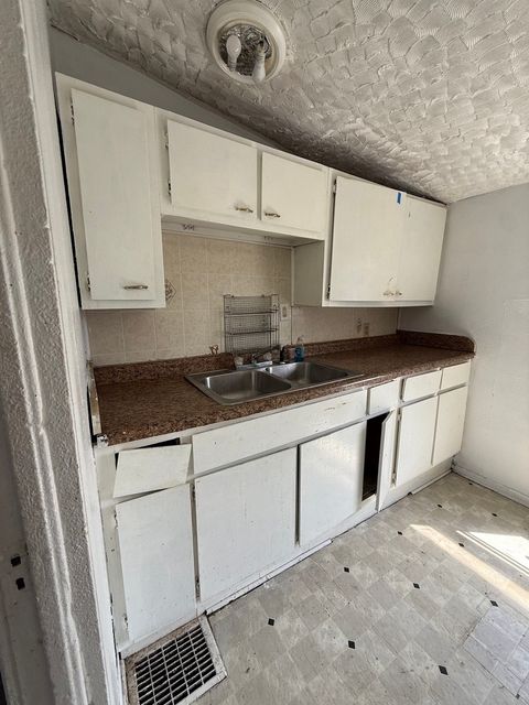 Tiny photo for 1235 Clover Avenue, Rockford, IL 61102 (MLS # 12620984)