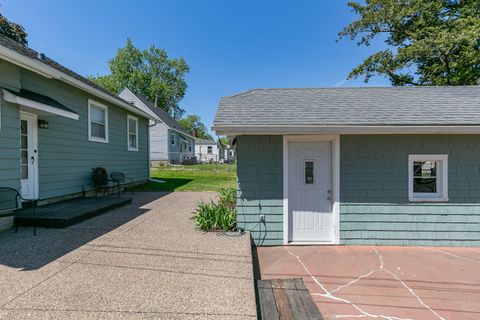 Tiny photo for 2218 W Lombard Street, Davenport, IA 52806 (MLS # 12636736)