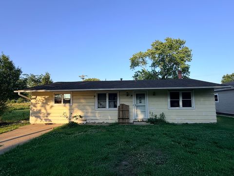 Photo of 1322 N 16th Street, Murphysboro, IL 62966 (MLS # 12676066)