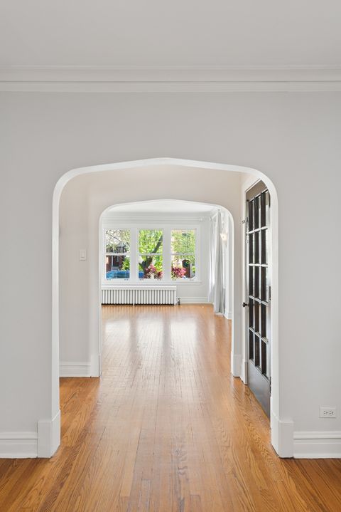 Tiny photo for 6614 N Talman Avenue, Chicago, IL 60645 (MLS # 12634609)