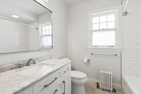 Tiny photo for 6614 N Talman Avenue, Chicago, IL 60645 (MLS # 12634609)