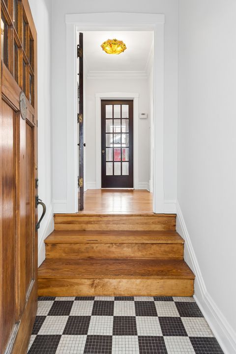 Tiny photo for 6614 N Talman Avenue, Chicago, IL 60645 (MLS # 12634609)