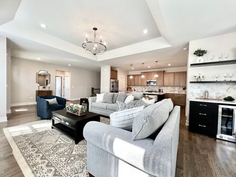 Tiny photo for 45 Steeple Bend Lane, Evergreen Park, IL 60805 (MLS # 12491157)