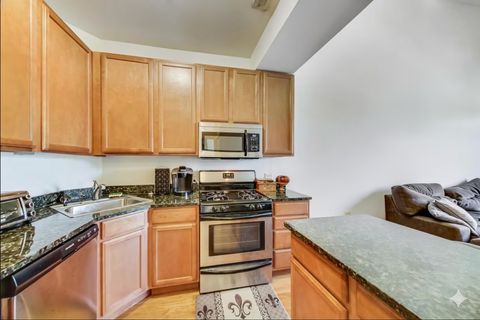 Tiny photo for 405 E Oakwood Boulevard #4L, Chicago, IL 60653 (MLS # 12516914)