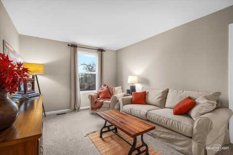 Tiny photo for 1721 HARCOURT Drive, Woodridge, IL 60517 (MLS # 12575832)