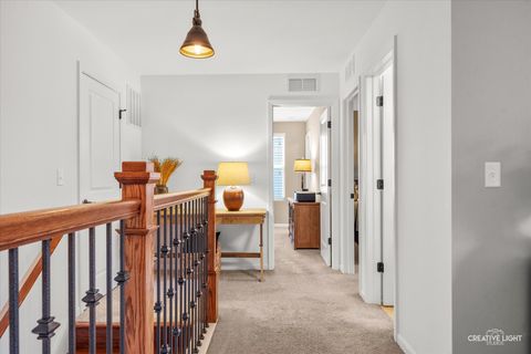 Tiny photo for 1721 HARCOURT Drive, Woodridge, IL 60517 (MLS # 12575832)