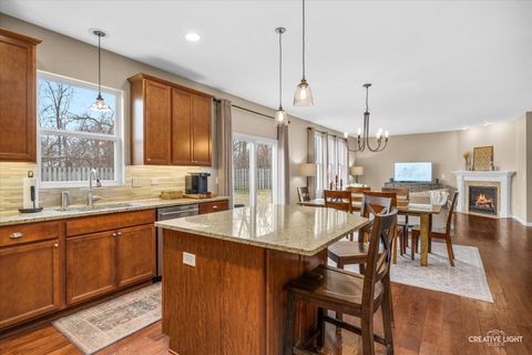 Tiny photo for 1721 HARCOURT Drive, Woodridge, IL 60517 (MLS # 12575832)