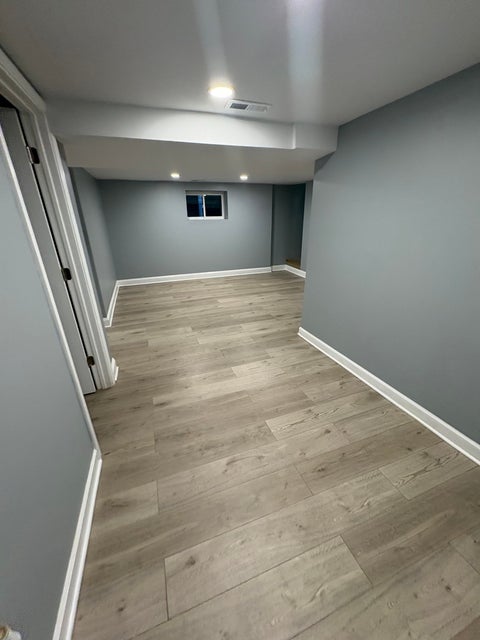 Tiny photo for 8404 S Oglesby Avenue, Chicago, IL 60617 (MLS # 12748811)