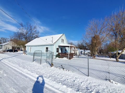 Tiny photo for 511 W Baird Street, Carbondale, IL 62901 (MLS # 12558153)