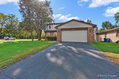 Tiny photo for 2019 E Chinkapin Oak Drive, Mount Prospect, IL 60056 (MLS # 12500039)