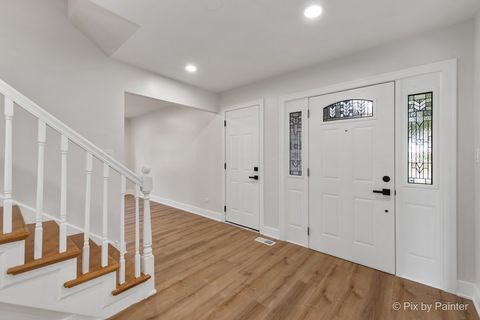 Tiny photo for 2019 E Chinkapin Oak Drive, Mount Prospect, IL 60056 (MLS # 12500039)