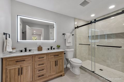 Tiny photo for 2019 E Chinkapin Oak Drive, Mount Prospect, IL 60056 (MLS # 12500039)