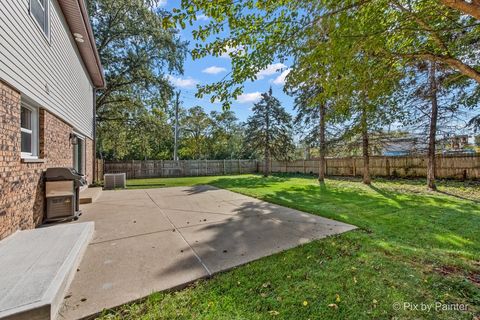 Tiny photo for 2019 E Chinkapin Oak Drive, Mount Prospect, IL 60056 (MLS # 12500039)