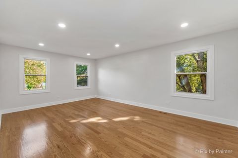 Tiny photo for 2019 E Chinkapin Oak Drive, Mount Prospect, IL 60056 (MLS # 12500039)