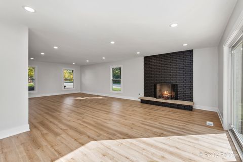 Tiny photo for 2019 E Chinkapin Oak Drive, Mount Prospect, IL 60056 (MLS # 12500039)