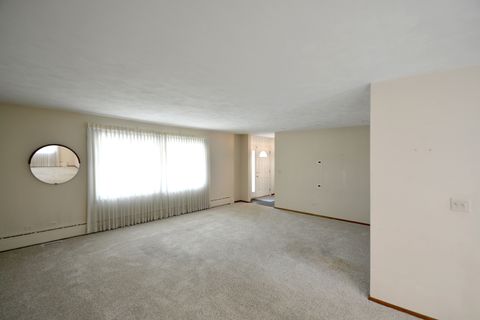 Tiny photo for 2645 N Evergreen Avenue, Waukegan, IL 60087 (MLS # 12577916)