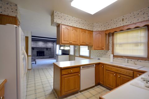 Tiny photo for 2645 N Evergreen Avenue, Waukegan, IL 60087 (MLS # 12577916)