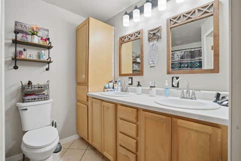 Tiny photo for 603 11th Avenue S, Clinton, IA 52732 (MLS # 12712491)