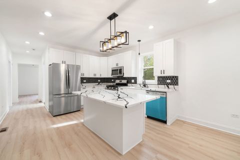 Tiny photo for 11947 S Perry Avenue, Chicago, IL 60628 (MLS # 12507354)