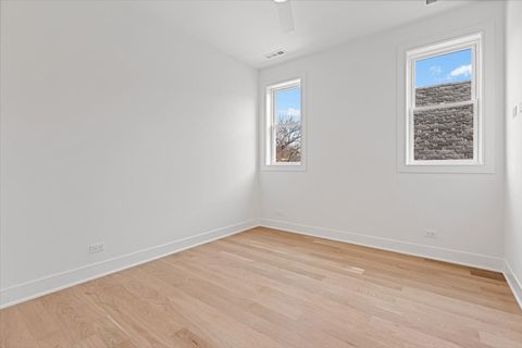 Tiny photo for 1964 W Farragut Avenue, Chicago, IL 60640 (MLS # 12565345)