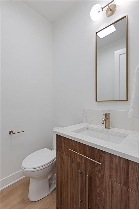 Tiny photo for 1964 W Farragut Avenue, Chicago, IL 60640 (MLS # 12565345)