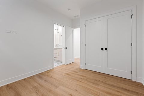 Tiny photo for 1964 W Farragut Avenue, Chicago, IL 60640 (MLS # 12565345)