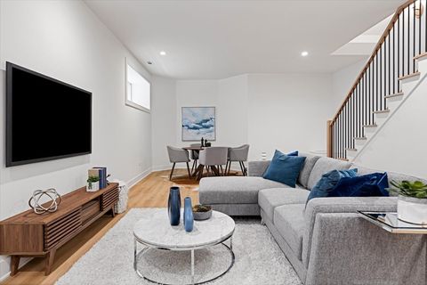 Tiny photo for 1964 W Farragut Avenue, Chicago, IL 60640 (MLS # 12565345)