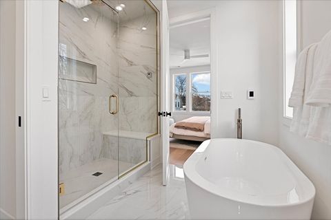 Tiny photo for 1964 W Farragut Avenue, Chicago, IL 60640 (MLS # 12565345)