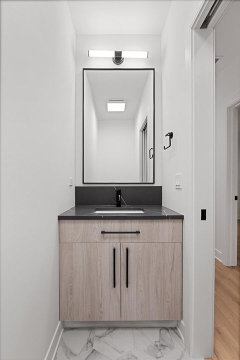 Tiny photo for 1964 W Farragut Avenue, Chicago, IL 60640 (MLS # 12565345)