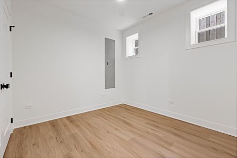 Tiny photo for 1964 W Farragut Avenue, Chicago, IL 60640 (MLS # 12565345)