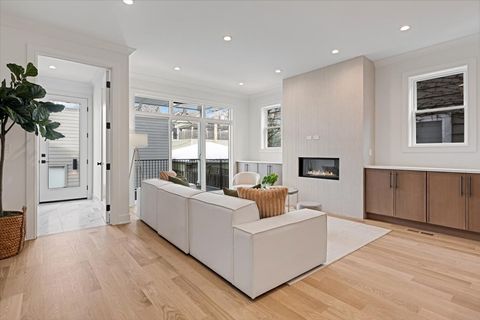 Tiny photo for 1964 W Farragut Avenue, Chicago, IL 60640 (MLS # 12565345)