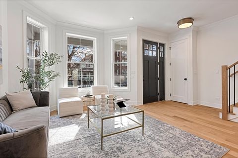 Tiny photo for 1964 W Farragut Avenue, Chicago, IL 60640 (MLS # 12565345)