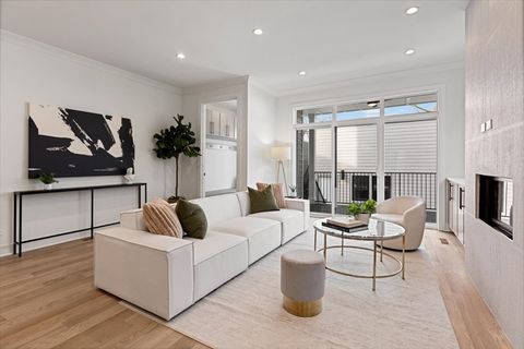 Tiny photo for 1964 W Farragut Avenue, Chicago, IL 60640 (MLS # 12565345)