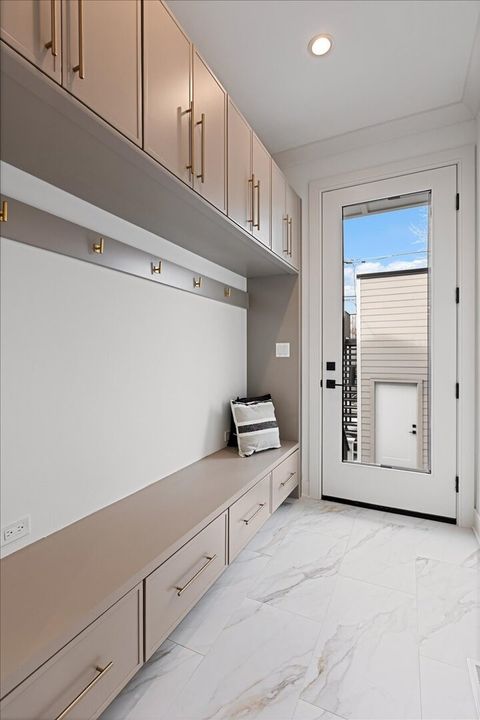 Tiny photo for 1964 W Farragut Avenue, Chicago, IL 60640 (MLS # 12565345)